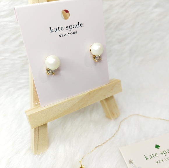 🎀 Kate Spade pearls of wisdom jewelry set - Picture 2 of 7